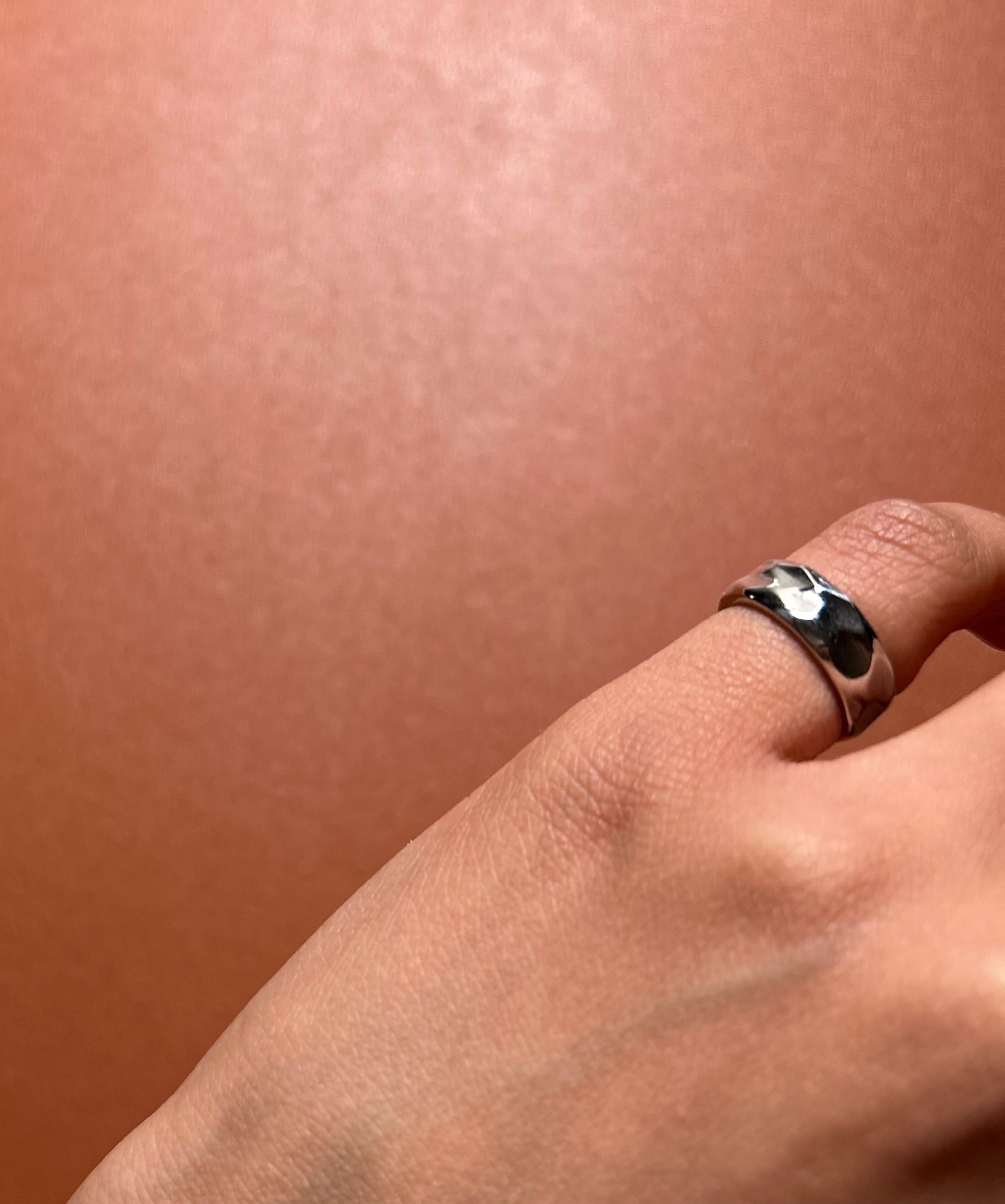 hammered SS ring silver