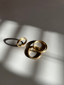 Brass band ring gold
