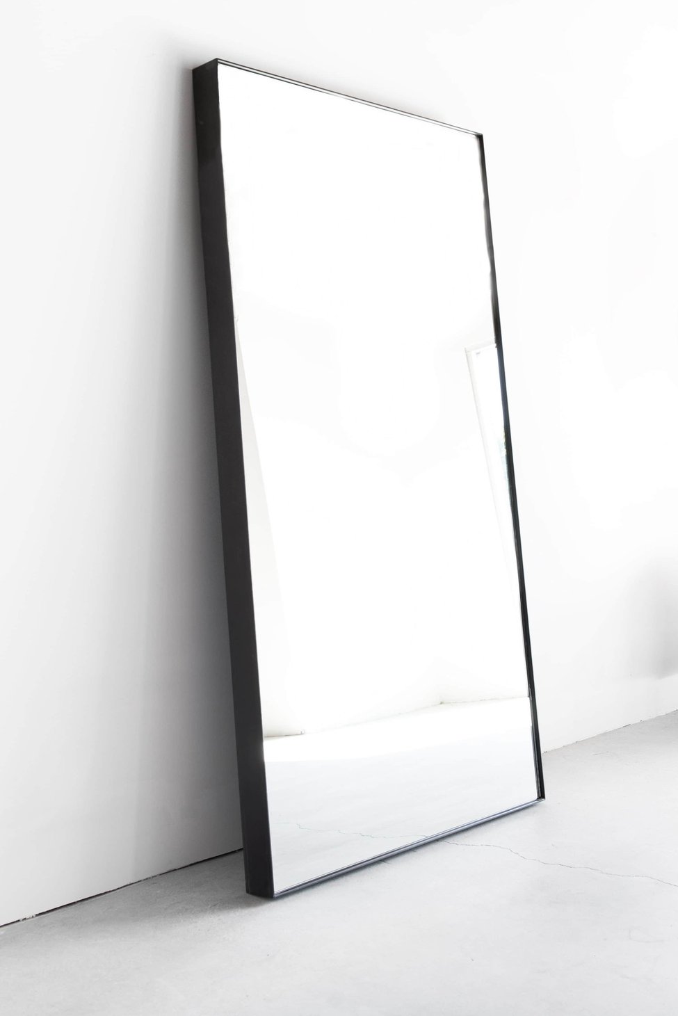 Strait Mirror